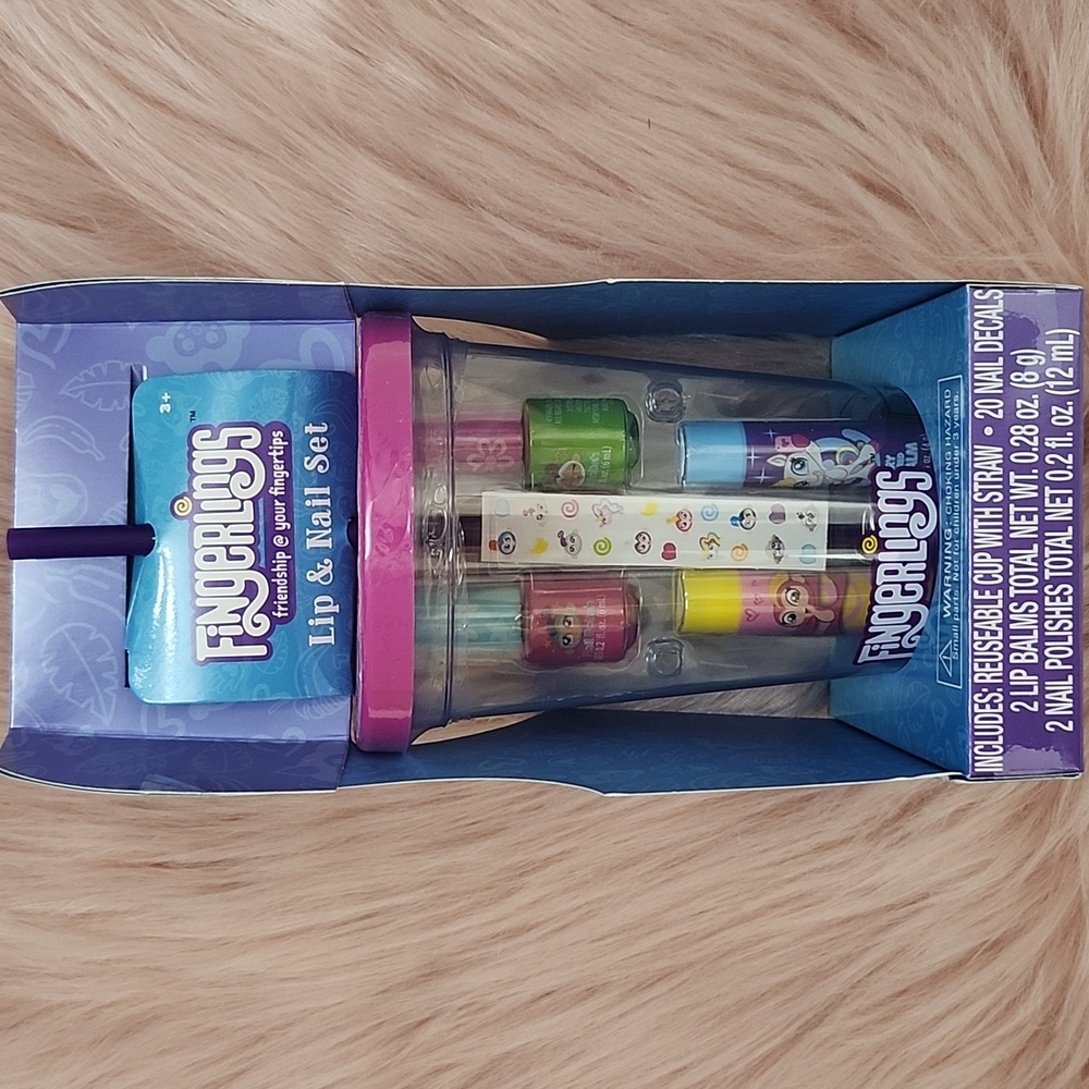 Brand New FINGERLINGS LIP & NAIL SET